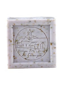 Savon cube aux fleurs de lavande de l'abbaye de Sénanque